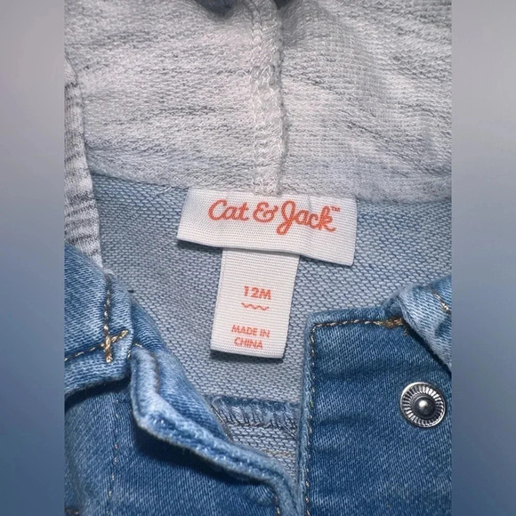 NWOT Cat & Jack Denim Cat Hood Denim Jacket. Size 12m - Picture 4 of 6